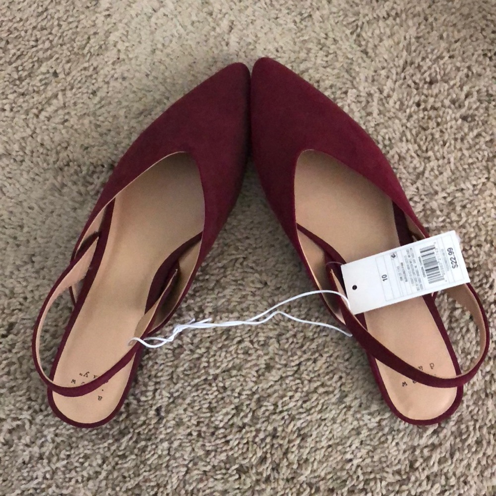 NWT Burgundy V Sling Back Mules in Size 10